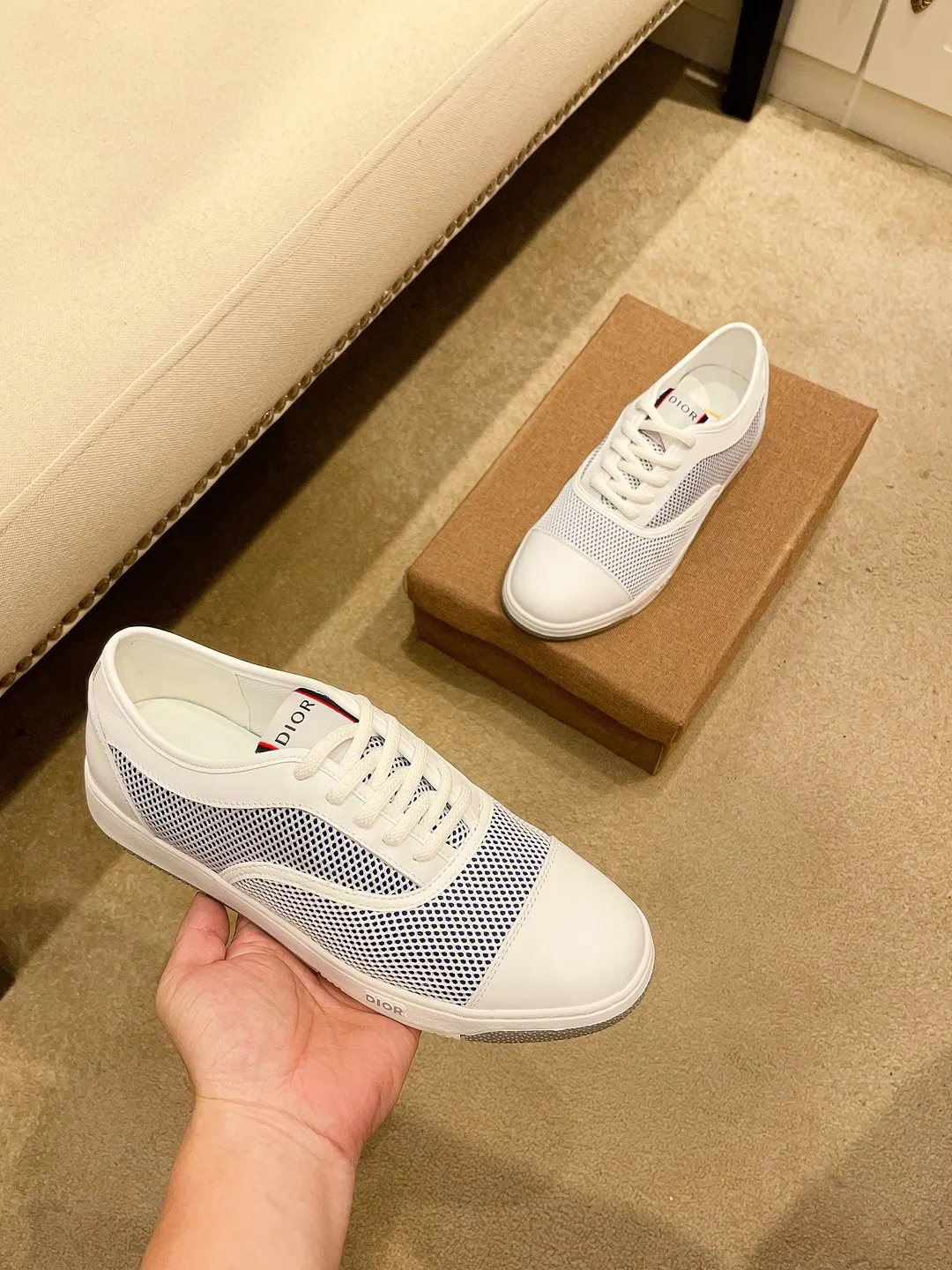 Factory price 420🔥[Dior] Dior’s new model is carefully crafted and set off the audience! An international brand that continues to innovate. This men's all-season casual shoe is the original version. The upper is made of cowhide material and the leather feet are super lightweight. The outsole is ultra-light and non-slip. It is breathable and comfortable and the quality speaks for itself. Color: Multiple colors available. Size: 38-44 (45 customized)